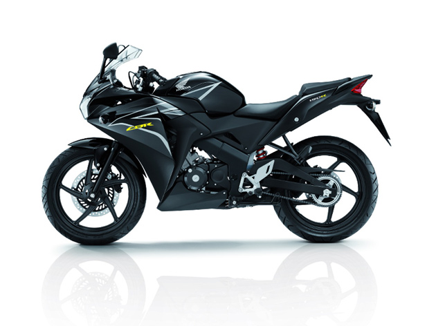 PERENG MOTORCYCLE: Honda CBR 150 RR VS CBR 150 R
