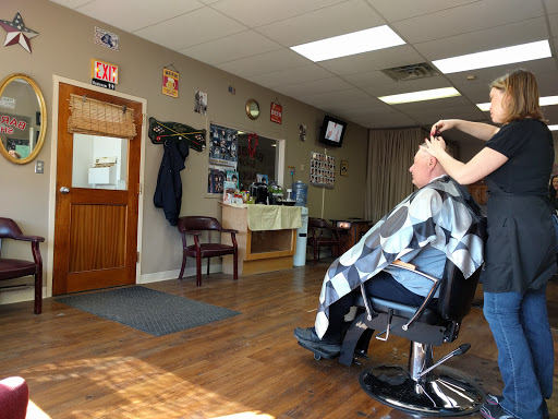 Barber Shop «Hometown Barber Shop», reviews and photos, 377 S Union St, Spencerport, NY 14559, USA