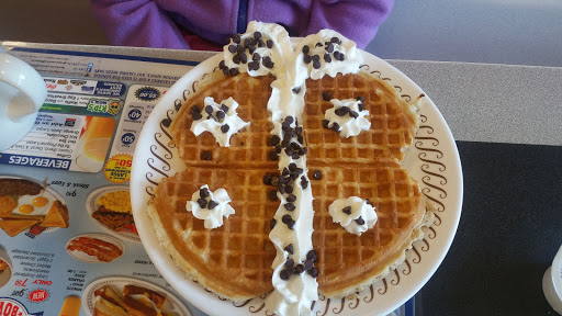 Breakfast Restaurant «Waffle House», reviews and photos, 114 Fairfax Pike, Stephens City, VA 22655, USA