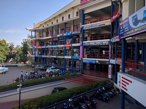 HP World, 1st Flr, Bishop Jerome N. Shopping Mall, A Block, Chinnakada, Kollam, Kerala 691001, India, Computer_Repair_Service, state KL