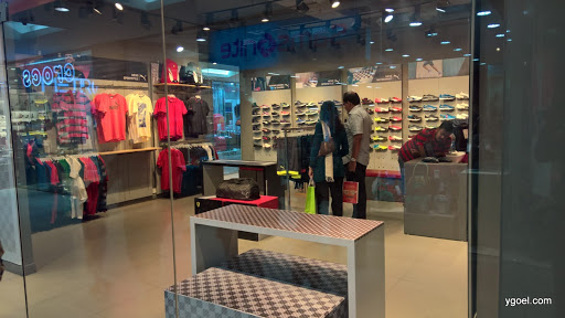 Puma - City Center 2, Major Arterial Road, Dash Drone, Newtown, Action Area 2d, Rajarhat, Kolkata, West Bengal 700157, India, Map_shop, state WB