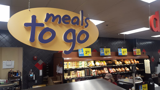 Supermarket «Hannaford», reviews and photos, 158 N Main St, Uxbridge, MA 01569, USA