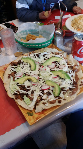 Mexican Restaurant «La Oaxaqueña Restaurant», reviews and photos, 3382 N Milwaukee Ave, Chicago, IL 60641, USA