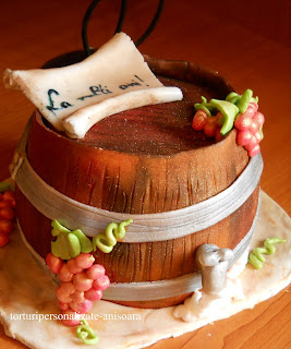 Tort Butoi cu vin/Cask wine cake
