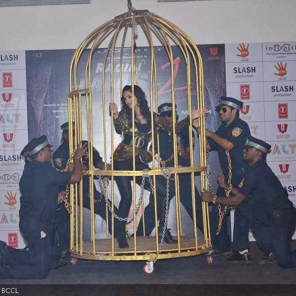 Sunny Leone promotes Ragini MMS 2 at Infinity Mall in Mumbai. (Pic: Viral Bhayani)