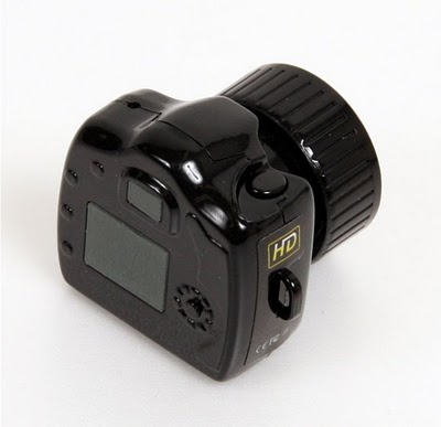 மிகச்சிறிய  கேமரா  Smallest-camera-02