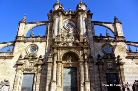 Portada barroca de la Catedral de Jerez