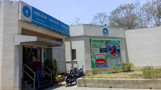 State Bank of India, S Ambazari Rd, Near VNIT College Bus Stop, Gayatri Nagar, Ambazari, Nagpur, Maharashtra 440022, India, Public_Sector_Bank, state MH