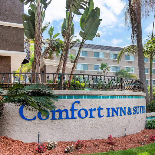 Comfort Inn & Suites San Diego - Zoo SeaWorld Area logo