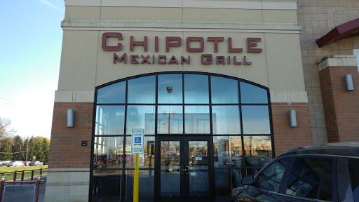 Mexican Restaurant «Chipotle Mexican Grill», reviews and photos, 751 S Perryville Rd, Rockford, IL 61108, USA