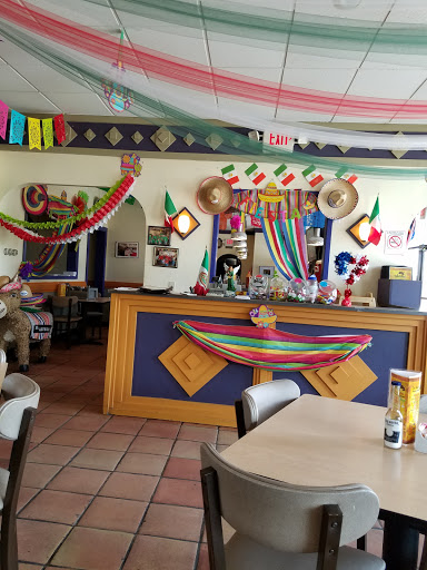 Mexican Restaurant «El Azteca Restaurant», reviews and photos, 335 Newport Ave, Rumford, RI 02916, USA