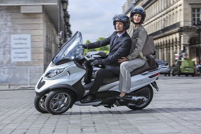 2015-piaggio-mp3-500-3-wheeled-scooter-is-here-photo-galleryvideo-medium_1-54bf6.