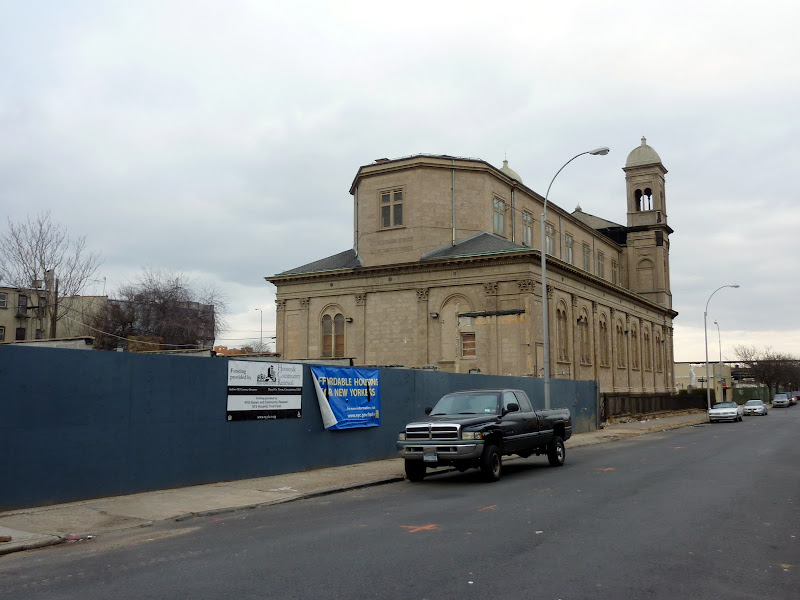 Заброшенный Нью-Йорк - церковь, школа и полицейский участок 