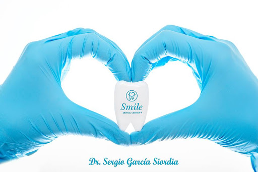 Smile Dental Center: Dr. Sergio García Siordia, Santa Rita 1236, Chapalita Oriente, 45040 Zapopan, Jal., México, Clínica odontológica | JAL