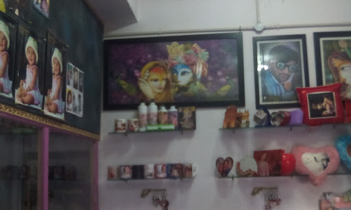 Shree Digital Studio & Gift Zone, Main Bajar, Brhama Street, Sardhar, Rajkot, Gujarat 360025, India, Wedding_Photographer, state GJ