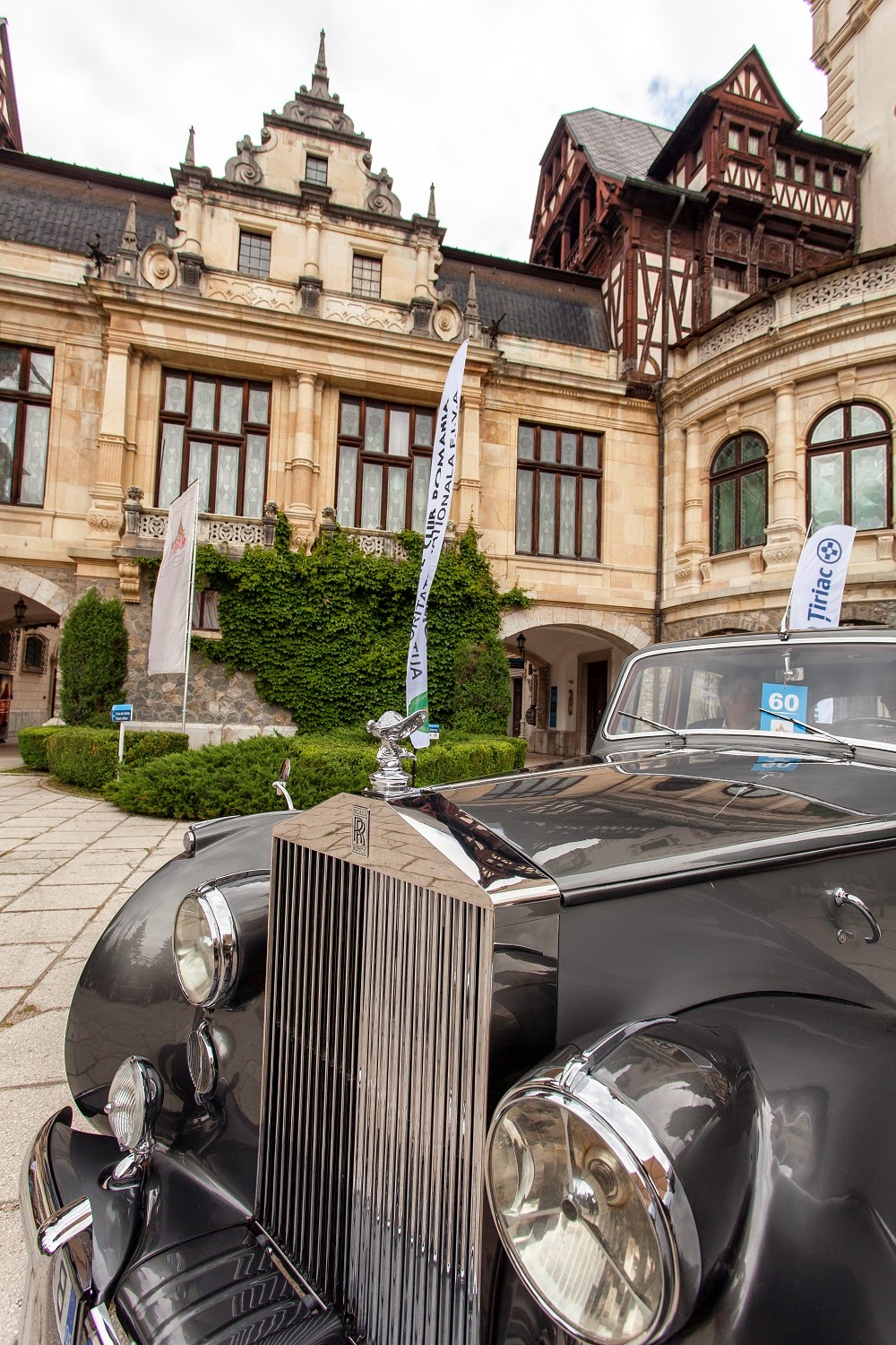 Principele Nicolae la Concursul de Eleganță Retromobil 2014 Principele Nicolae la Concursul de Eleganță Retromobil 2014