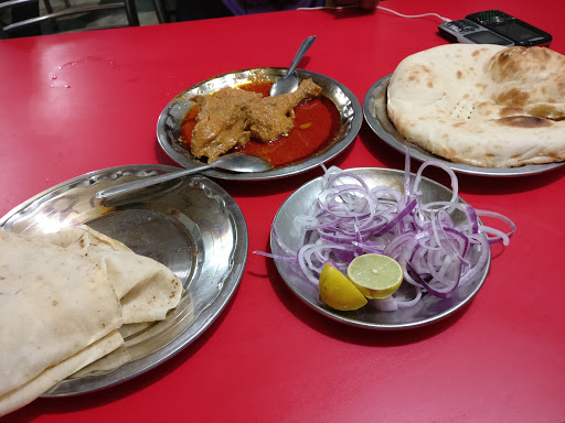 Anmol. Chicken Restaurants, 6283, Main Bara Hindu Rao,Near choti Masjid, MD Ismail Marg, Sadar Bazaar, Delhi 110006, India, Chicken_Restaurant, state DL