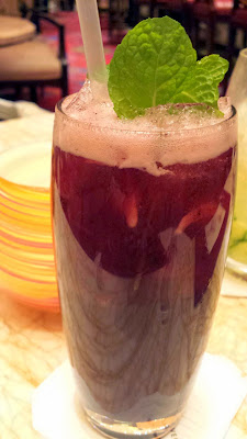 Example signature drink at Parasol Down in The Wynn. This is the Sinatra Smash with Gentlemen Jack Tennessee Whiskey, Briottet Ccreme de Cassis, freshly muddled blackberries, fresh sweet and sour, and vanilla infused simple syrup