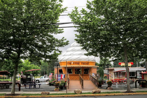 Ice Cream Shop «Wertz Ice Cream Cone», reviews and photos, 55 Penn Ave, Wernersville, PA 19565, USA