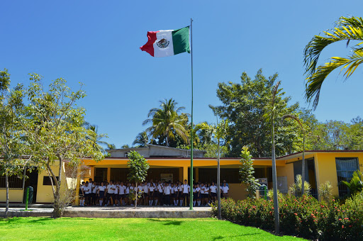 Preparatoria Popular Emiliano Zapata, Cayaco, Cd Renacimiento, 39715 Acapulco, Gro., México, Escuela preparatoria | GRO