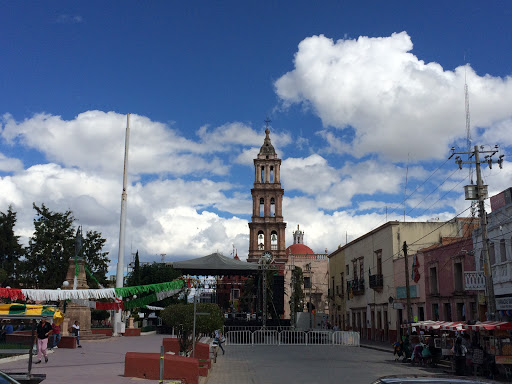 Parroquia de San Felipe Apóstol, Juárez, Centro, 37600 San Felipe, Gto., México, Lugar de culto | GTO