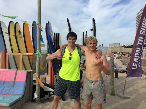 First Wave Surfschool