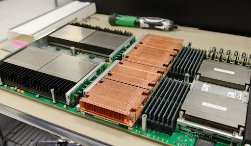 Titan_computercard