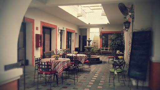 Cafe Cabo, Lázaro Cárdenas Entre Hidalgo y Guerrero, Int. Plaza Cota, 23450 Cabo San Lucas, B.C.S., México, Tienda de informática | BCS