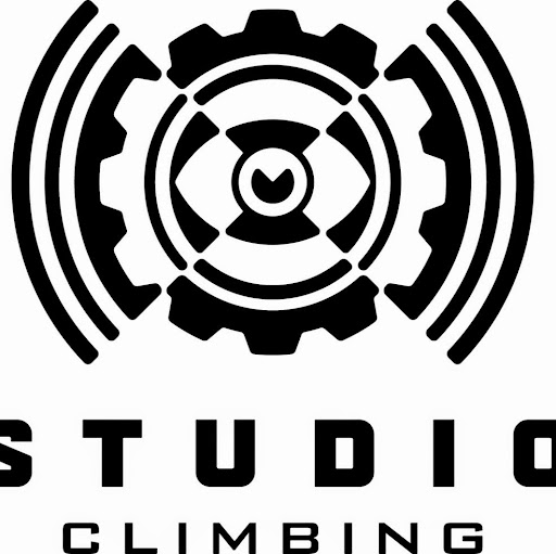 The Studio Climbing logo