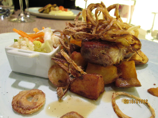 IKON restaurant&lounge