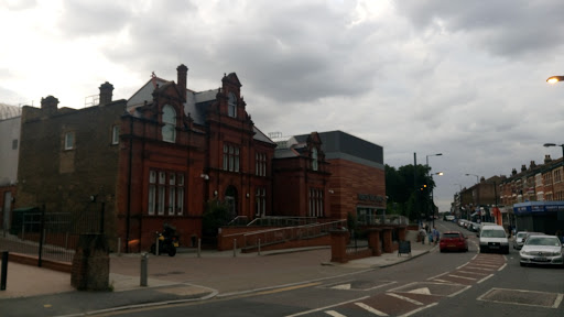 Forest Hill Pools