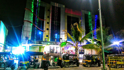 Famous Function Hall, Maltekri Rd, Deglour Naka, Nanded, Maharashtra 431601, India, Events_Venue, state MH
