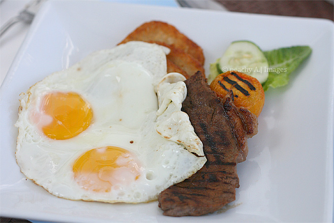 Breakfasts in Bellaroca Island | www.thepeachkitchen.com