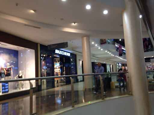 Skechers, Eastern Express Hwy, Laxmi Nagar, Thane West, Thane, Maharashtra 400606, India, Shoe_Shop, state MH