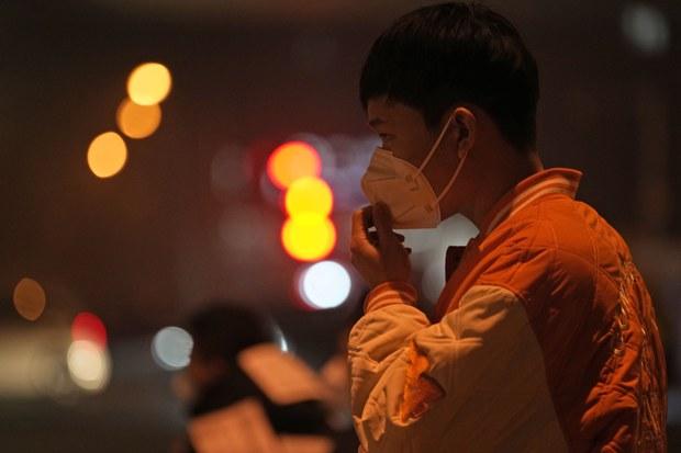 北京报两人死于新冠，京广两地封控措施再升级