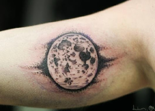 50 Examples of Moon Tattoos | Cuded