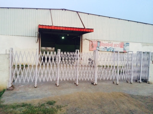 Vishwakarma Rolling Shutter Private Limited, 15/A, Great Nag Rd, Untkhana, Nagpur, Maharashtra 440009, India, Metal_Supplier, state MH