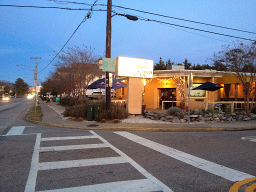 Croc's 19th Street Bistro