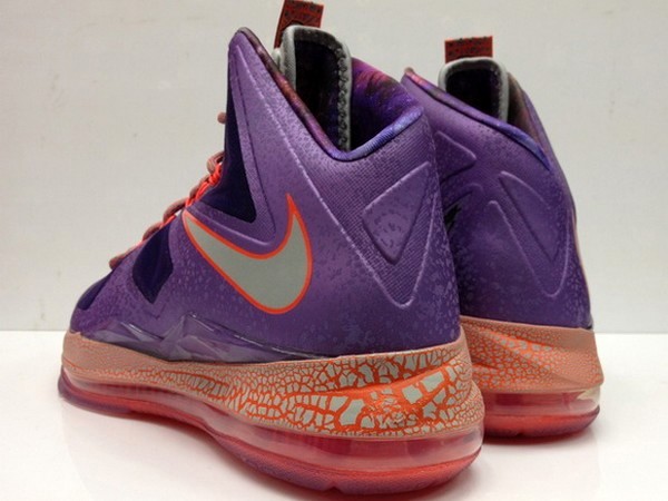 Detailed Look at NIKE LEBRON X ALLSTAR and Its Packaging