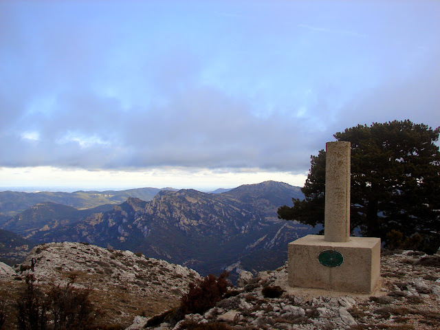 Senderismo - Puntasa - Cascadas - Cuevas y Árboles