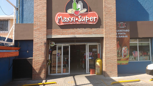 MAXXI SUPER PLAZAS, Prolongación Zaragoza 20, Las Plazas, 76180 Santiago de Querétaro, Qro., México, Tienda de ultramarinos | QRO