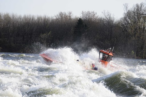 Jet Boating Montreal (Lachine Rapids Tours Ltd)