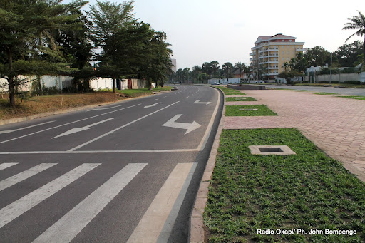 Boulevard Tshatshi à Kinshasa a été réfectionné. Radio Okapi/Ph. John Bompengo