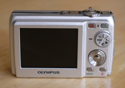 Olympus FE-200