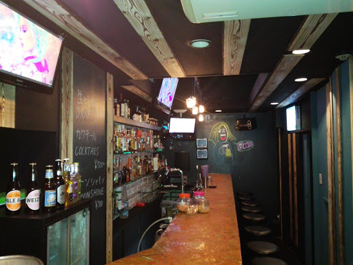 カラオケバームーンシャイン Moonshine Karaoke Bar Osaka