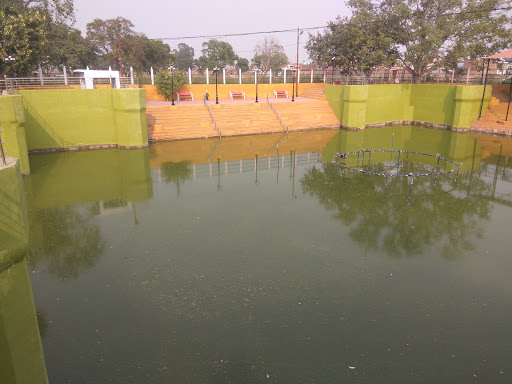 Pakka Talab Park, Purani Paphund Rd, Sardar Bazar, Hashmat Nagar, Auraiya, Uttar Pradesh 206122, India, Water_Park, state UP