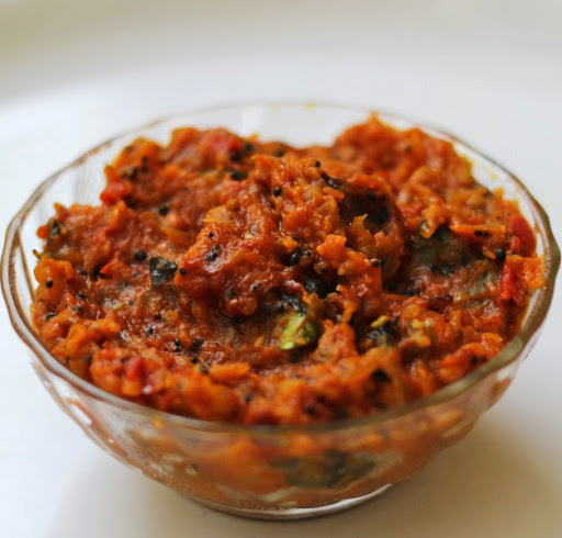 Onion Tomato Chutney Recipe | South Indian Red Chutney for Idli, Dosa from Foodomania.com by Kavitha Ramaswamy