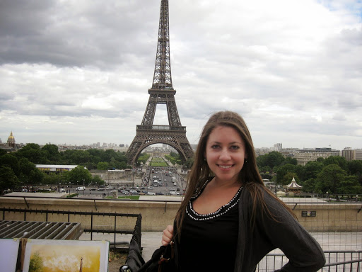 Haley Otman in Paris. #studyabroadbecause It's YOUR Independence 