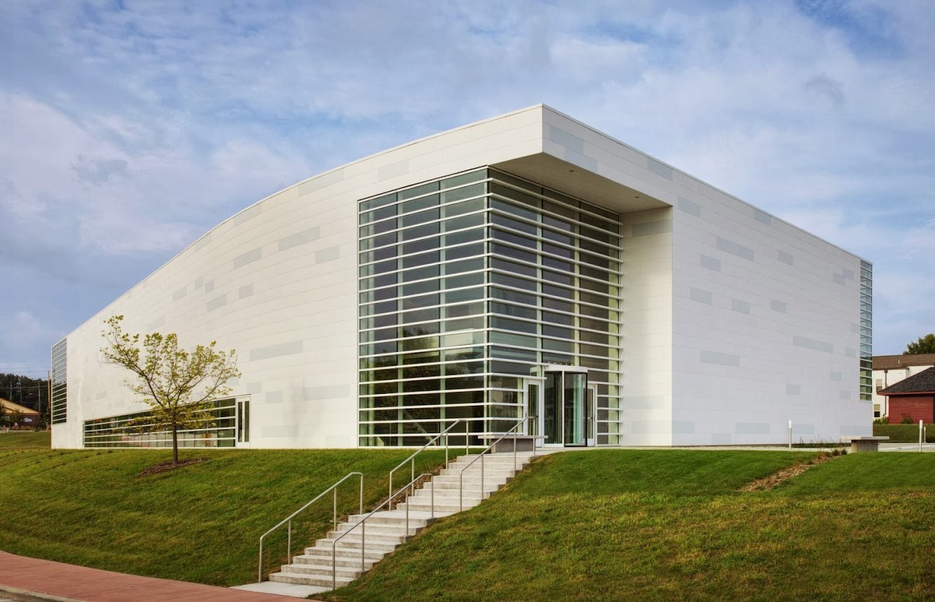 Museum of Wisconsin Art by Hga Architects and