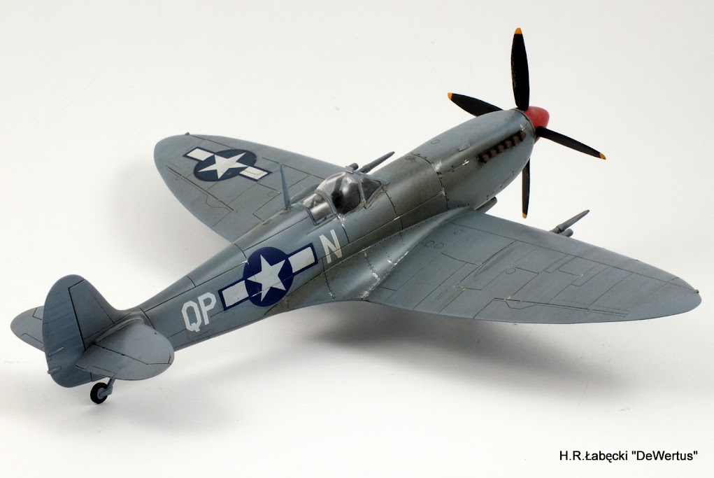 Malta/Sicily 1943; Spitfire Mk.IXc 2FS/52FG; Italeri 1/48 DSCF3815